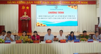 Lãnh đạo thị xã Bình Long đối thoại với đoàn viên thanh niên