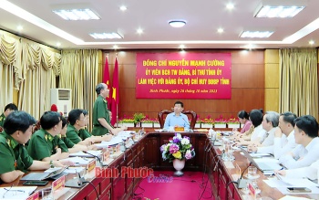 Bí thư Tỉnh ủy làm việc với Đảng ủy Bộ Chỉ huy biên phòng Bình Phước