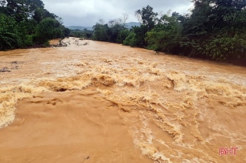 Chủ động ứng phó mưa lũ, bảo đảm an toàn cho người dân tại khu vực miền Trung và Tây Nguyên