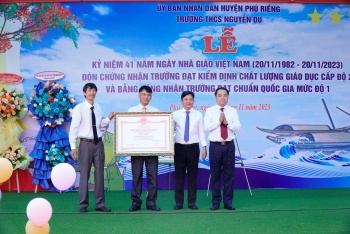 Trường THCS Nguyễn Du đạt chuẩn quốc gia mức độ 01