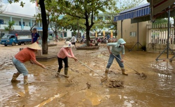 Phòng chống dịch bệnh và vệ sinh môi trường trong và sau mưa lũ