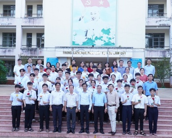 Trường THPT Chuyên Bình Long ra quân tham dự kỳ thi học sinh giỏi quốc gia