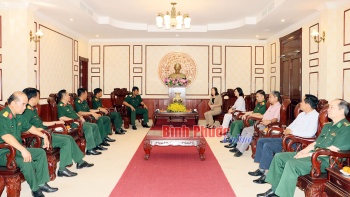 Bộ Tư lệnh Quân khu 7 chúc tết tỉnh Bình Phước