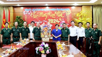 Lãnh đạo UBND tỉnh Bình Phước chúc tết lực lượng vũ trang