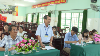 Chơn Thành kiểm tra công tác phát triển đảng viên tại các trường học