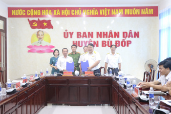 Bù Đốp: Ký kết kế hoạch đẩy nhanh chuẩn hóa mã số thuế cá nhân, chuẩn hóa thông tin người nộp thuế