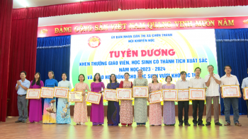 Chơn Thành tuyên dương giáo viên, học sinh có thành tích xuất sắc