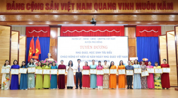 Phú Riềng tuyên dương 255 giáo viên, học sinh tiêu biểu