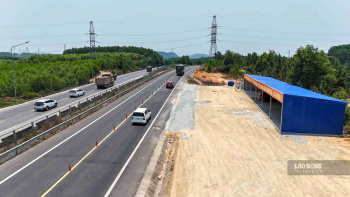 Quy định về điểm dừng xe, đỗ xe trên đường cao tốc