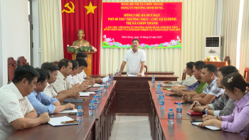 Thường trực Thị ủy Chơn Thành nắm bắt tình hình cán bộ, nhân dân