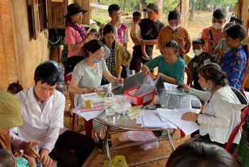 Bù Đăng tiêm chủng mở rộng cho trẻ em trên địa bàn