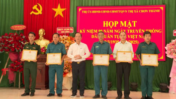 Chơn Thành họp mặt kỷ niệm 90 năm Ngày truyền thống Dân quân tự vệ