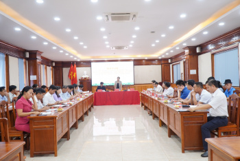 Giao ban Thường trực Huyện uỷ Phú Riềng với Thường trực Đảng uỷ các xã