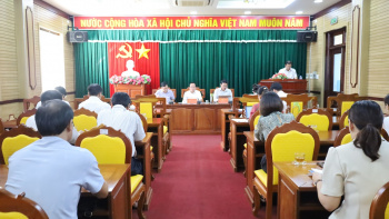 Phước Long họp thành viên UBND thị xã thường kỳ tháng 4