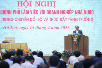 Thủ tướng: Doanh nghiệp nhà nước phải xông pha hơn nữa, tiên phong chuyển đổi số và thúc đẩy tăng trưởng