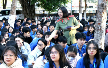 Cảnh báo tình trạng xâm hại trẻ em trên môi trường mạng