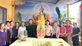 Lãnh đạo huyện Bù Đăng thăm, chúc mừng Đại lễ Phật đản, Phật lịch 2025