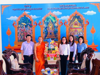 Lãnh đạo Đồng Xoài thăm, chúc mừng Ban Trị sự Giáo hội Phật giáo Việt Nam tỉnh