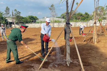 Bù Đăng phát động trồng cây "Đời đời nhớ ơn Bác Hồ"