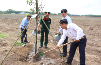 Phú Riềng phát động lễ trồng cây “Đời đời nhớ ơn Bác Hồ” năm 2025
