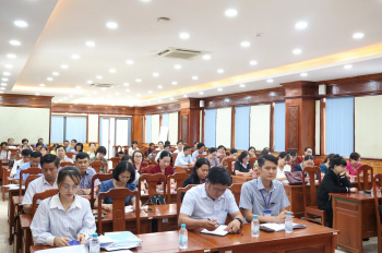 Phú Riềng tập huấn công tác thi đua, khen thưởng ngành giáo dục và đào tạo