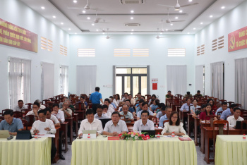 Đại biểu HĐND tỉnh tiếp xúc cử tri Đồng Xoài