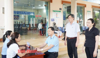 Chủ tịch UBMTTQVN tỉnh Hà Anh Dũng kiểm tra vận hành thử nghiệm hoạt động phường Bình Long