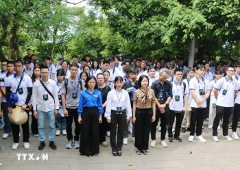 Khắc sâu trong thanh niên kiều bào tình yêu quê hương và truyền thống dân tộc