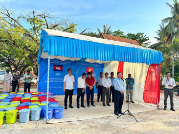 HOẠT ĐỘNG TỪ THIỆN TẠI TỈNH KAMPONG THOM, VƯƠNG QUỐC CAMPUCHIA