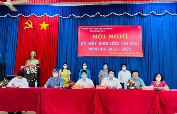 Kế hoạch phát động phong trào thi đua đặc biệt “Ngành Giáo dục và Đào tạo tỉnh Bình Phước thi đua lập thành tích chào mừng Kỷ niệm 40 năm Ngày nhà giáo Việt Nam (20/11/1982-20/11/2022)”
