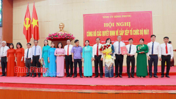 hn công bố các quyết định thành lập