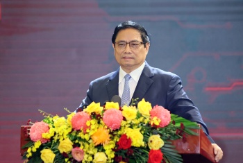 Thủ tướng Phạm Minh Chính: Chuyển đổi số phải được thực hiện một cách tổng thể, xuyên suốt, toàn diện, bao trùm, liên thông nhưng có trọng tâm trọng điểm