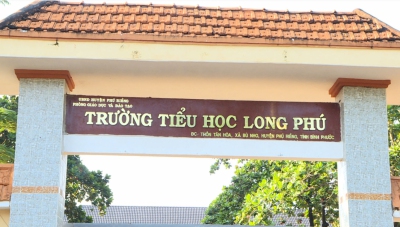 Trường tiểu học Long Phú đạt chuẩn quốc gia mức độ 1