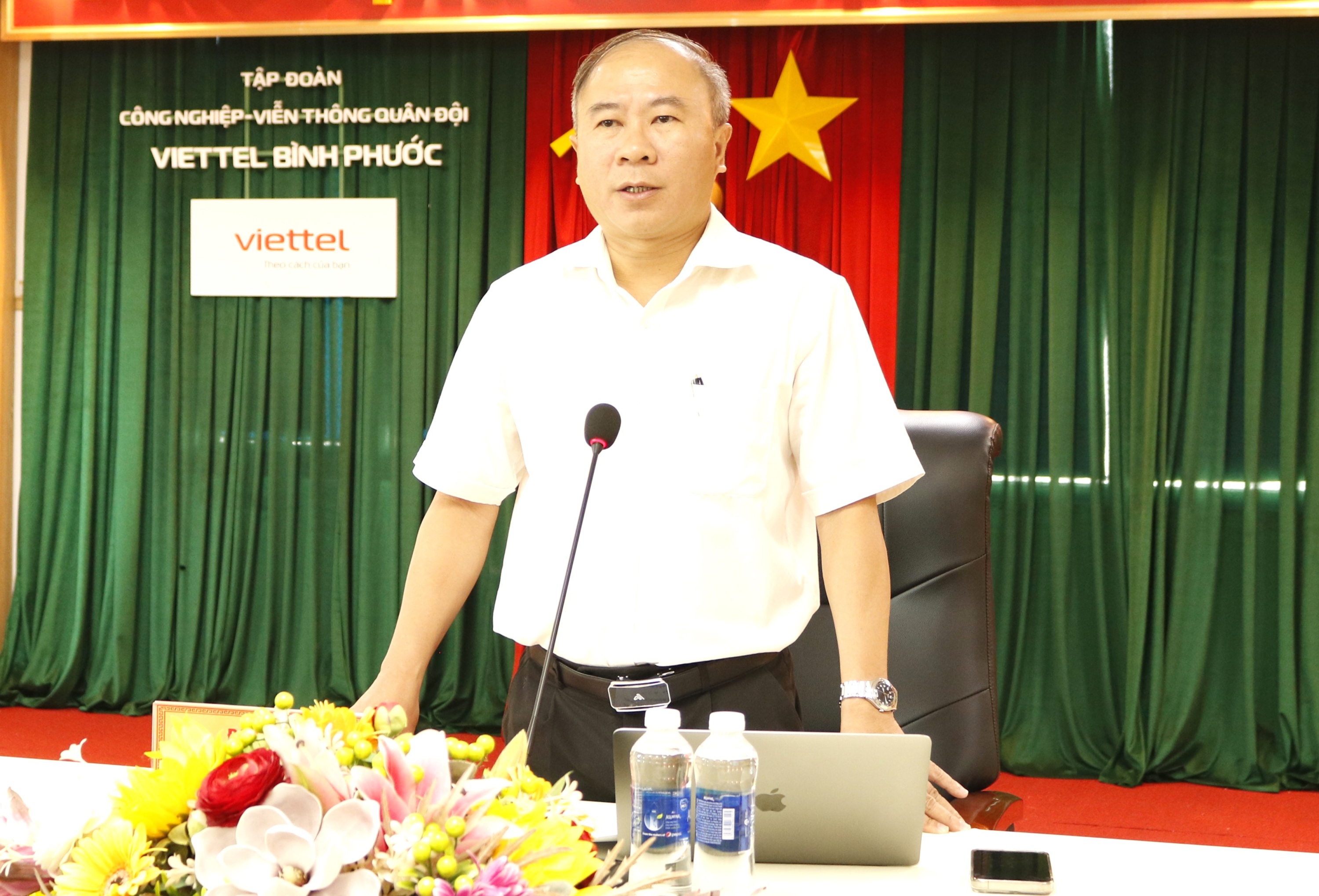 Sếp Quang phát biểu