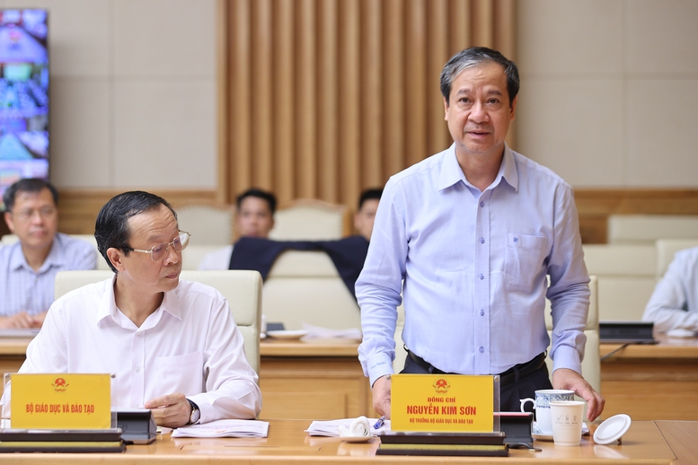 img5887 17502479248861526503644