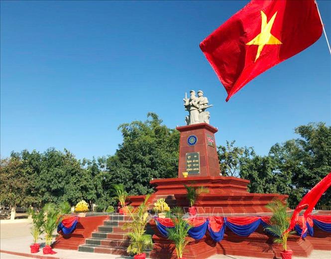 Tượng đài Hữu nghị Việt Nam-Campuchia tại tỉnh Ratanakiri,  khánh thành tháng 11/2018
