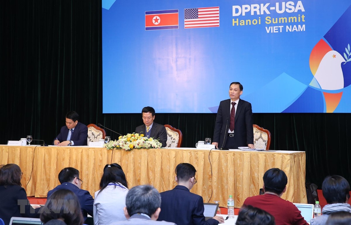 Thứ trưởng Bộ Ngoại giao Lê Hoài Trung phát biểu tại Họp báo quốc tế về công tác chuẩn bị Hội nghị Thượng đỉnh Hoa Kỳ-Triều Tiên lần thứ hai