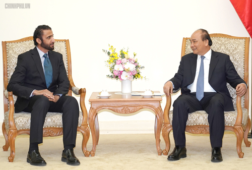 Thủ tướng Nguyễn Xuân Phúc và Tổng Giám đốc điều hành Tập đoàn Đầu tư Dubai Mohammed Ibrahim Al Shaibani