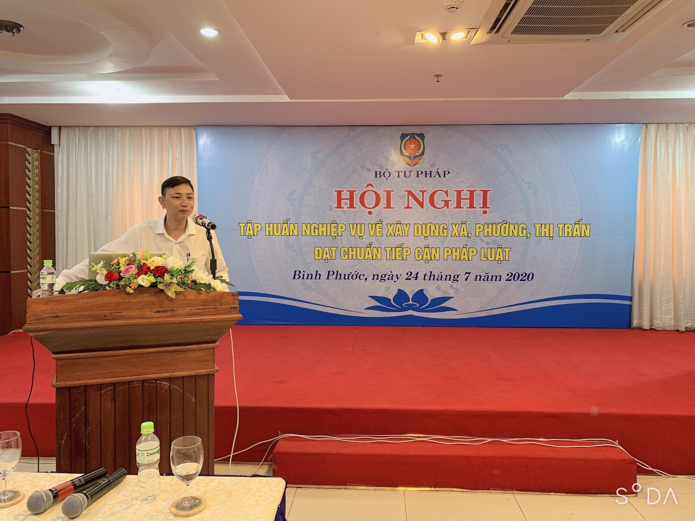 Đồng chí Nguyễn Trọng Trí, Phó Giám đốc Sở Tư pháp phát biểu chào mừng Hội nghị